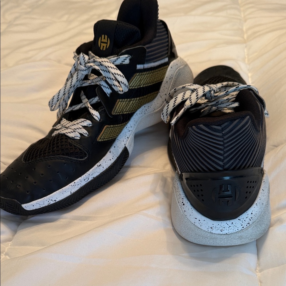 Adidas - Men's size 10 - Black and Gold Basketball Shoes- EUC